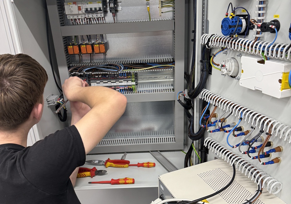 Day & Knight inspection and electrical testing